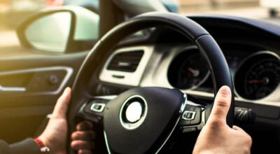 10 علت لرزش ماشین موقع رانندگی