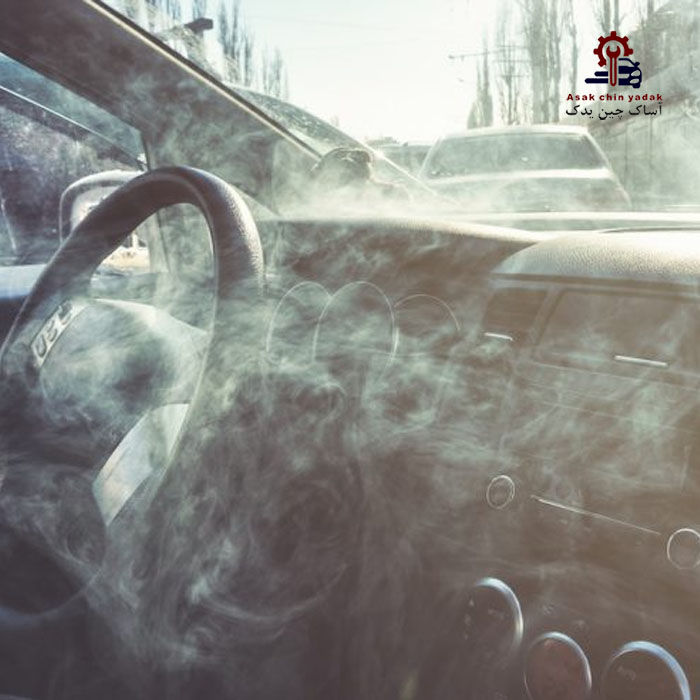 7 دلیل پیچیدن بوی دود اگزوز داخل ماشین